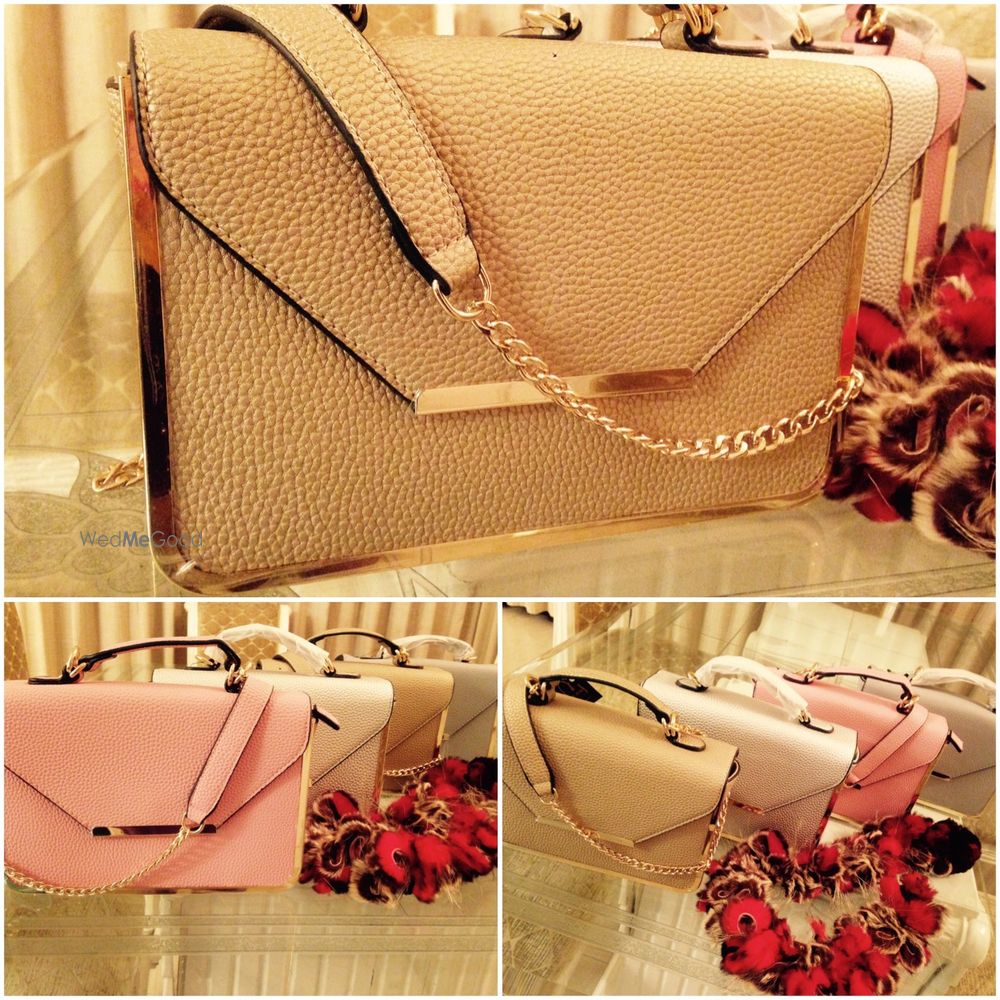 Photo By Slinghouse - Accessories