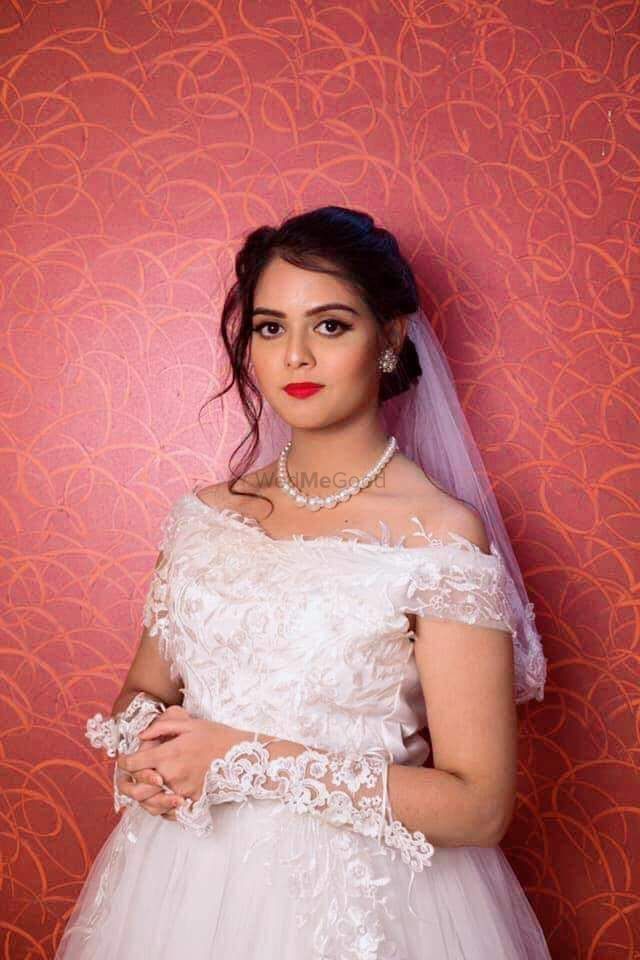 Photo By Sparkle Makeovers - Bridal Makeup