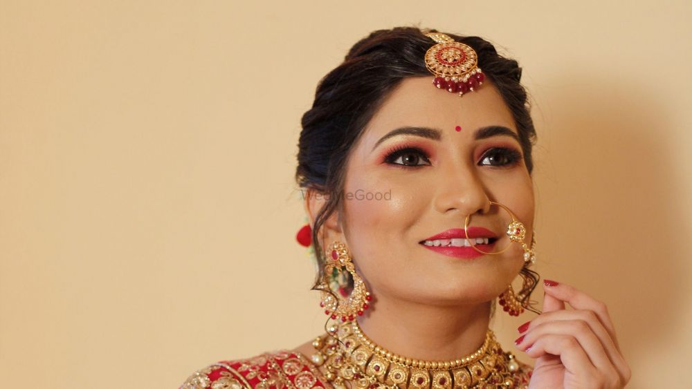Makeup Artist Radhika Kharat