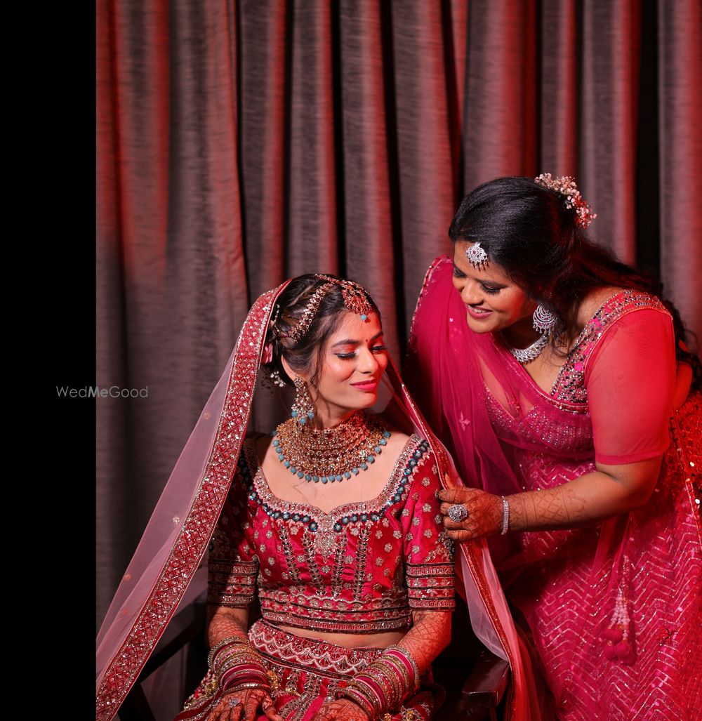 Photo By Nisha Makeovers - Bridal Makeup