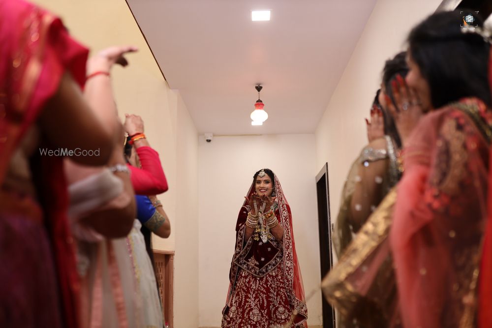 Photo By Nisha Makeovers - Bridal Makeup