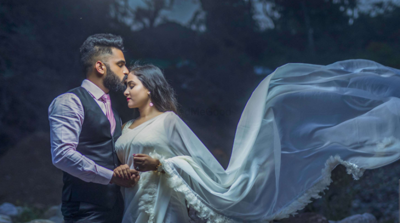 Moments by Raghavi - Pre Wedding Photography