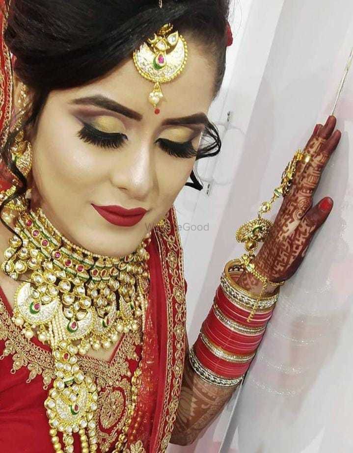 Photo By Mansi Ujjainwal Makeovers - Bridal Makeup