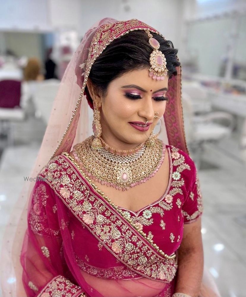 Photo By Makeovers By Vidushi - Bridal Makeup