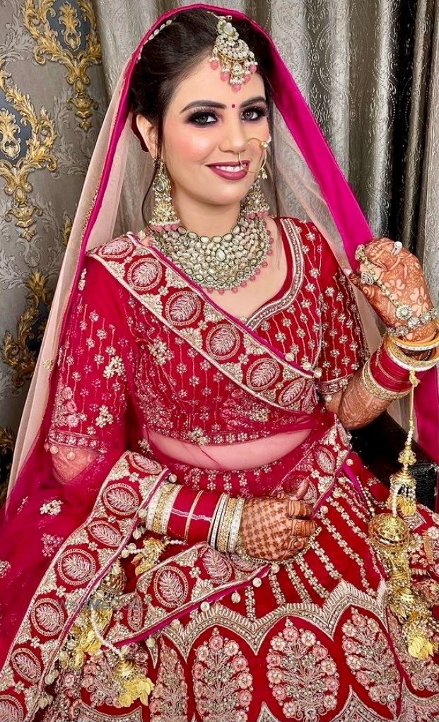 Photo By Makeovers By Vidushi - Bridal Makeup