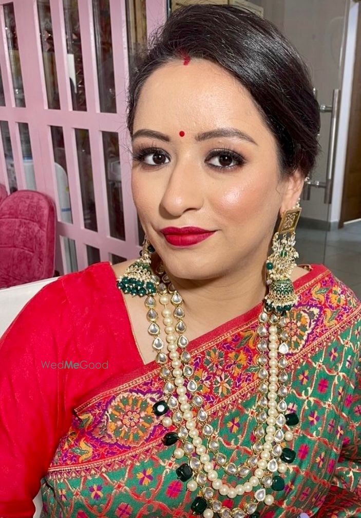 Photo By Makeovers By Vidushi - Bridal Makeup