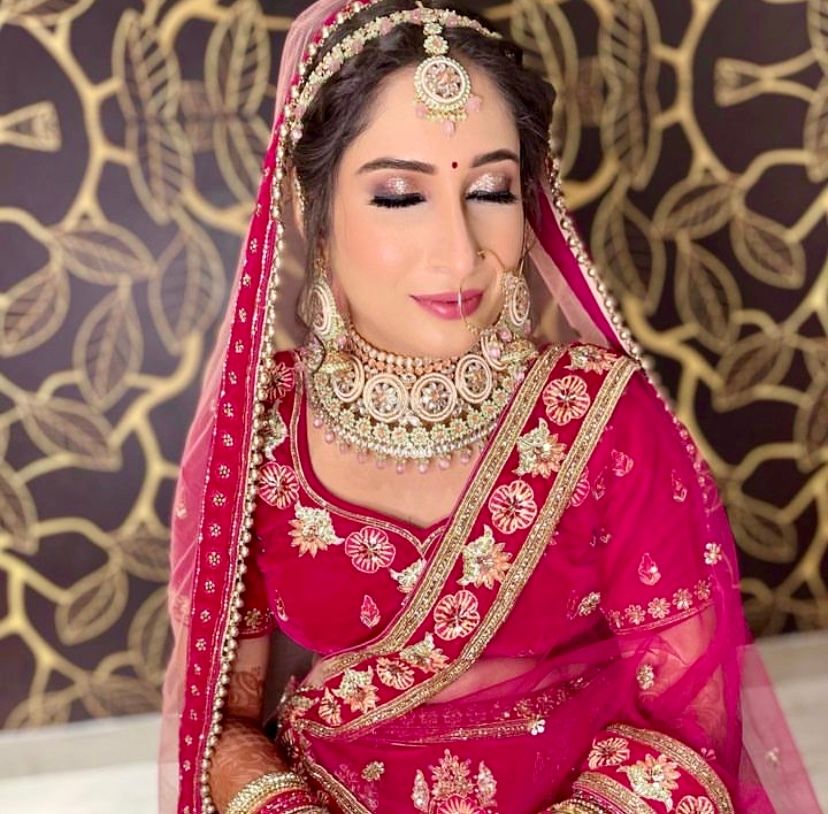 Photo By Makeovers By Vidushi - Bridal Makeup