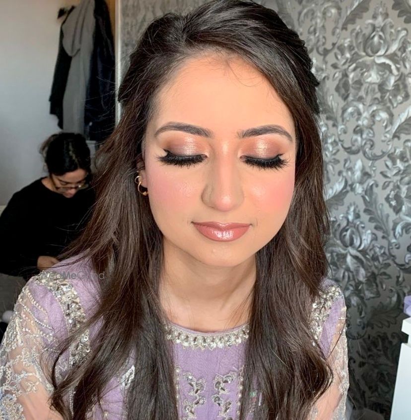 Photo By Makeovers By Vidushi - Bridal Makeup