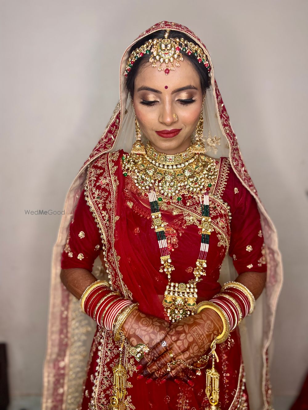 Photo By Makeovers By Vidushi - Bridal Makeup