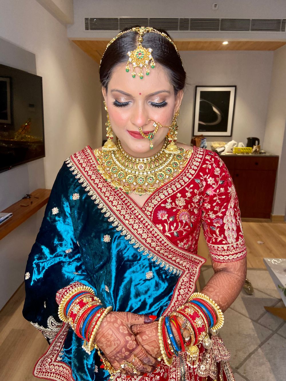 Photo By Makeovers By Vidushi - Bridal Makeup