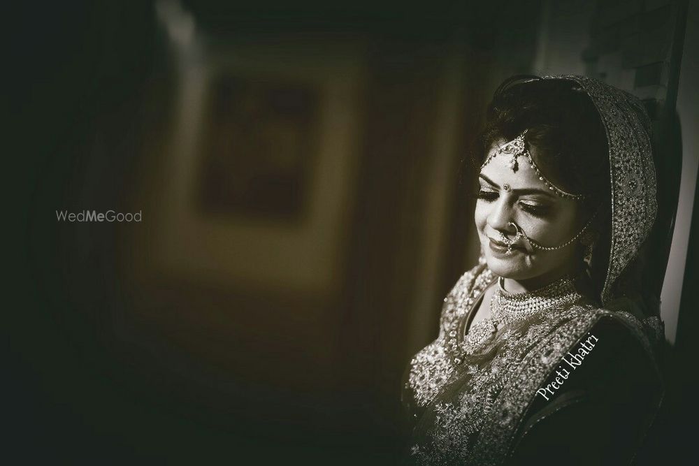 Photo By Makeovers by Preeti Khatri - Bridal Makeup