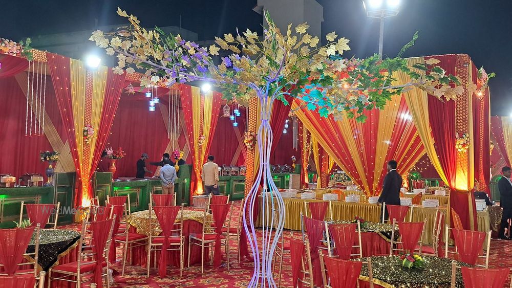Royal Decor