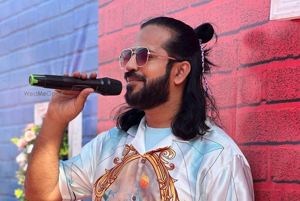 Anchor Gaurav Fatnani