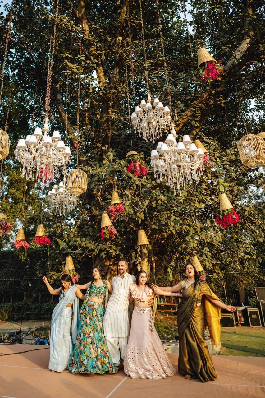 Photo By The Wedding Showbiz by Priyanka Mitra - Sangeet Choreographer