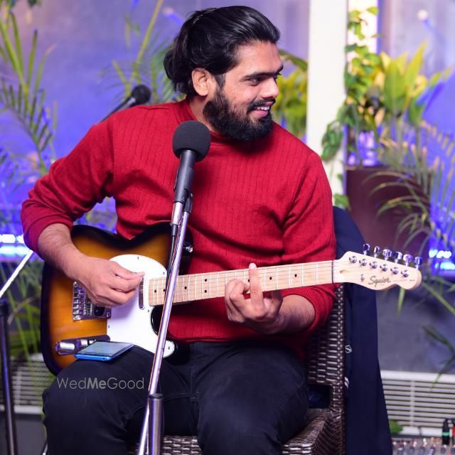 Photo By Shiva Nixon - Wedding Entertainment 