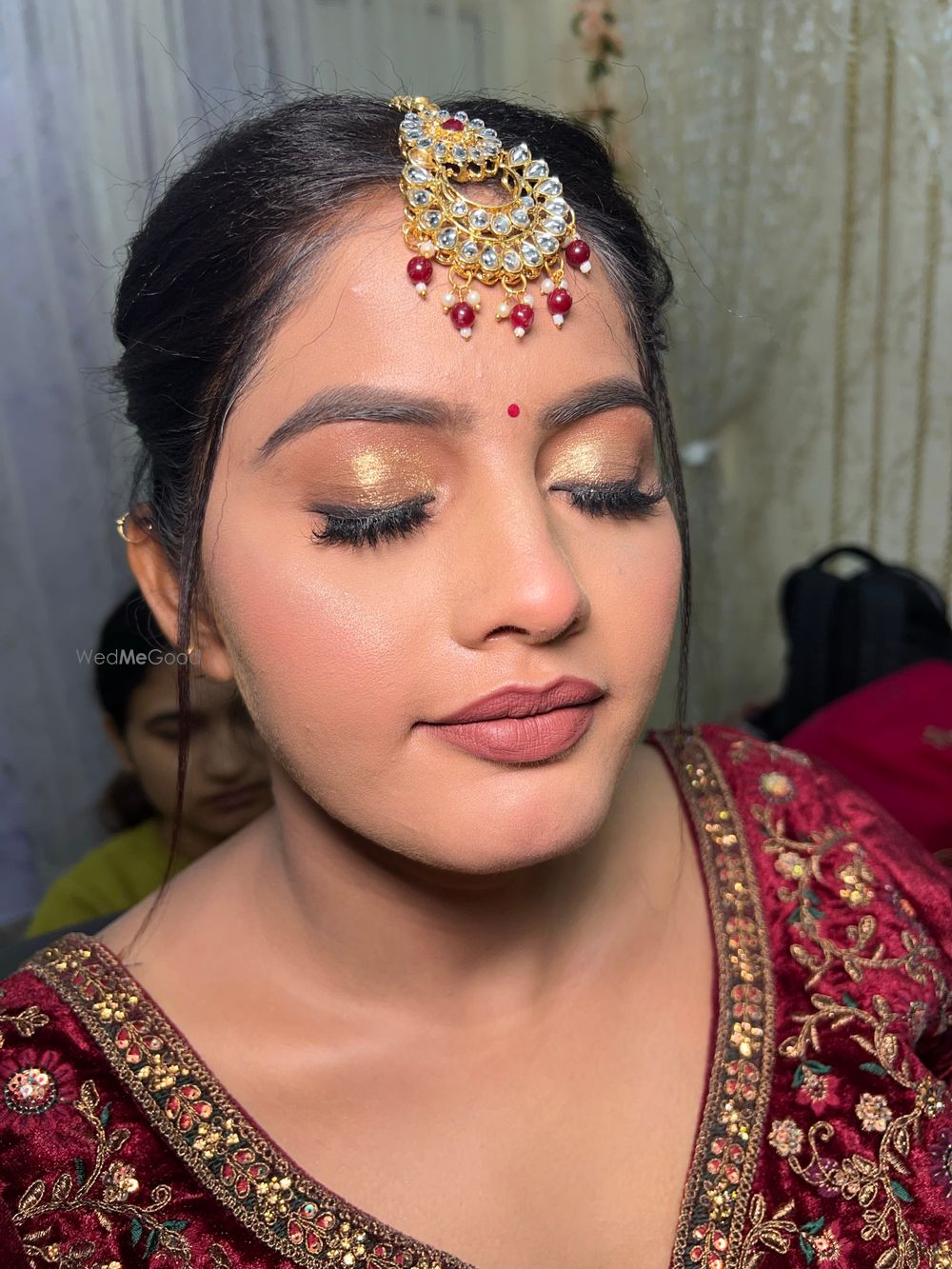 Photo By Makeovers by Neha Sindhwal - Bridal Makeup