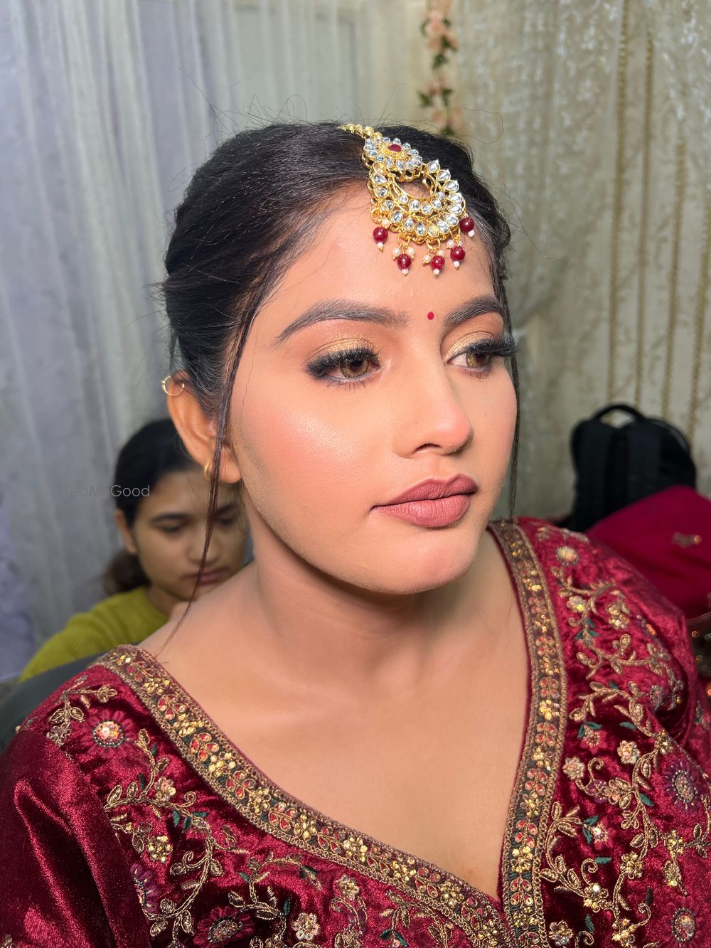 Photo By Makeovers by Neha Sindhwal - Bridal Makeup