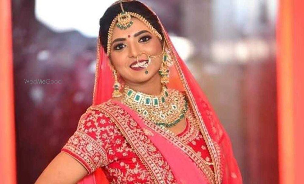 Radhika Beauty Parlour