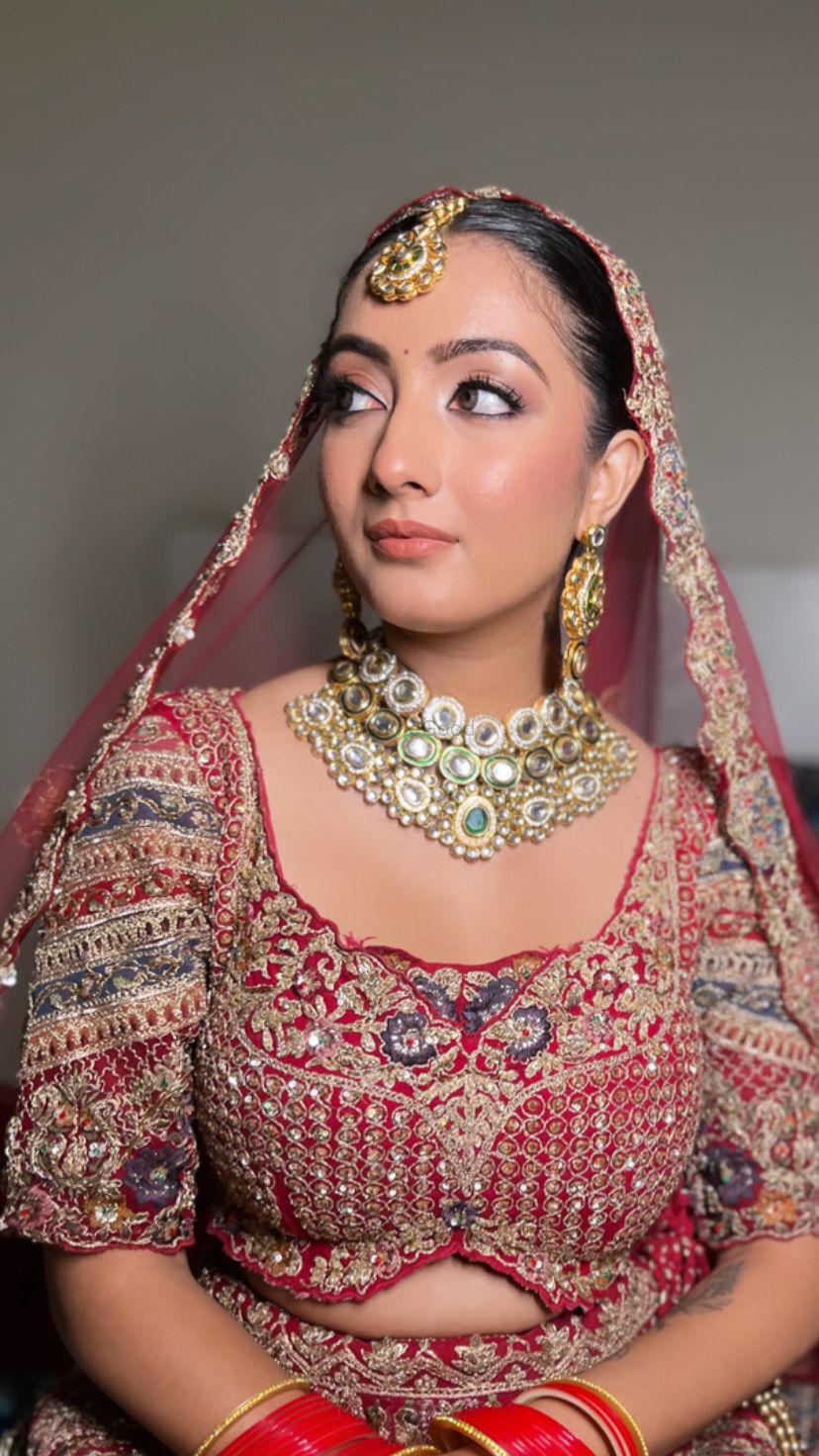 Photo By Lavina Makeovers - Bridal Makeup