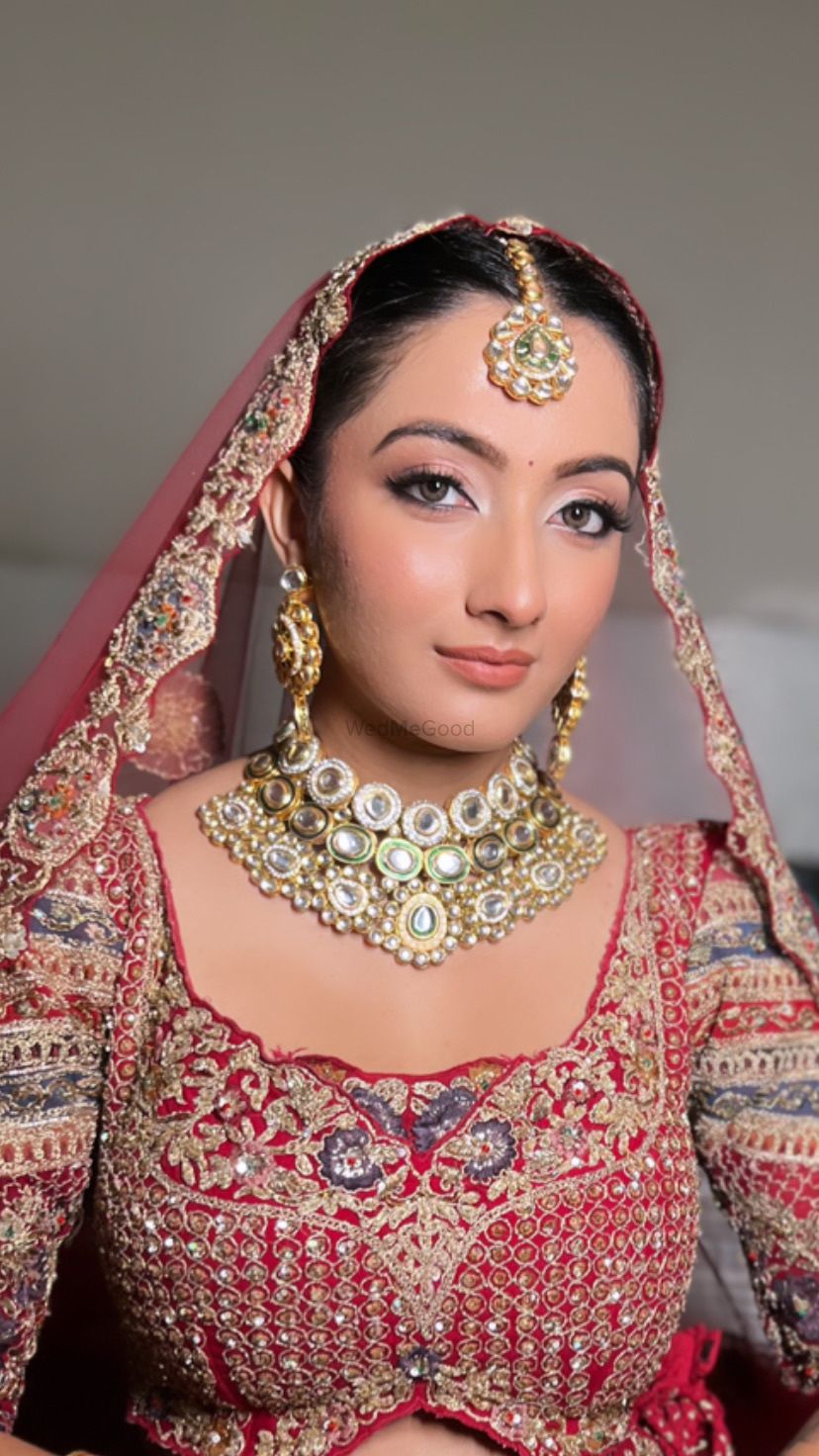 Photo By Lavina Makeovers - Bridal Makeup