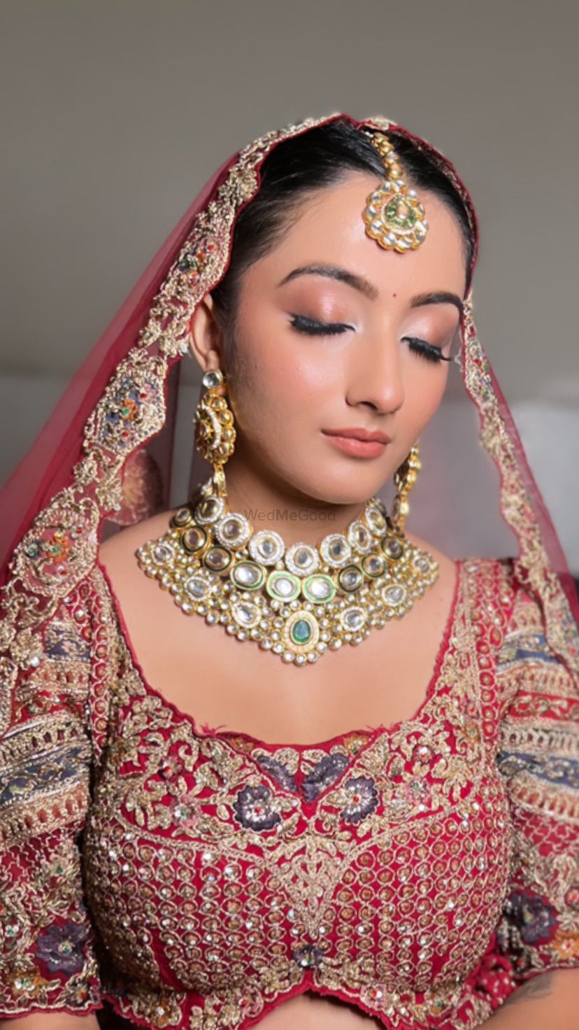 Photo By Lavina Makeovers - Bridal Makeup