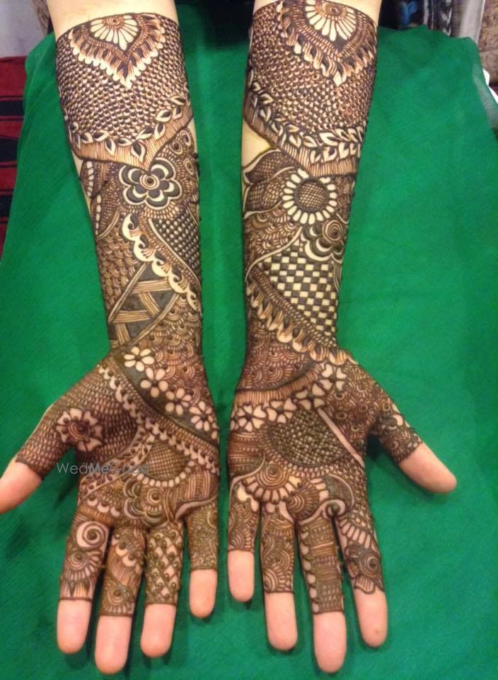 Photo By Mehndi Boutique - Mehendi Artist