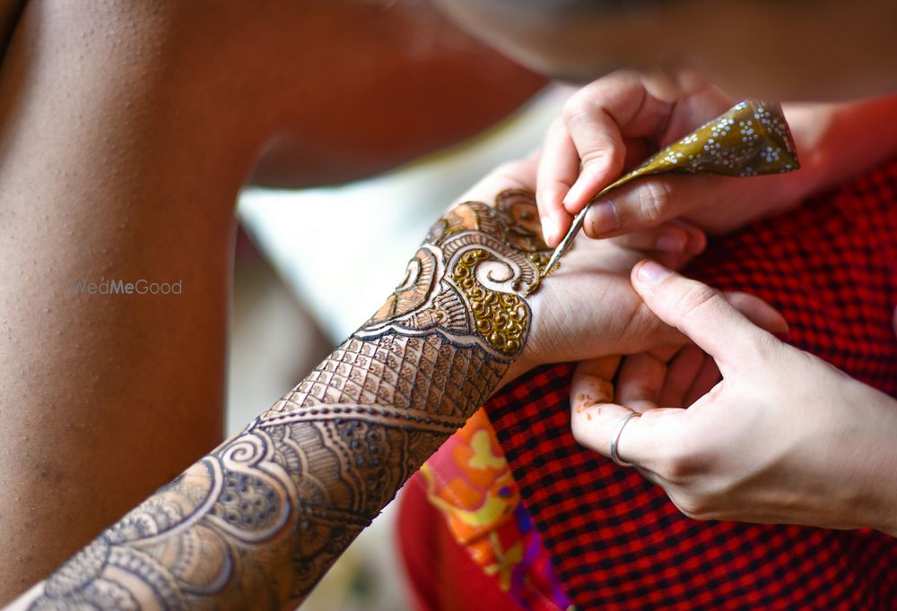 Photo By Mehndi Boutique - Mehendi Artist