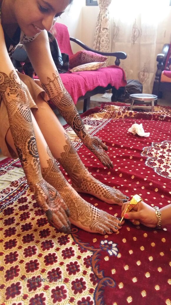 Photo By Mehndi Boutique - Mehendi Artist