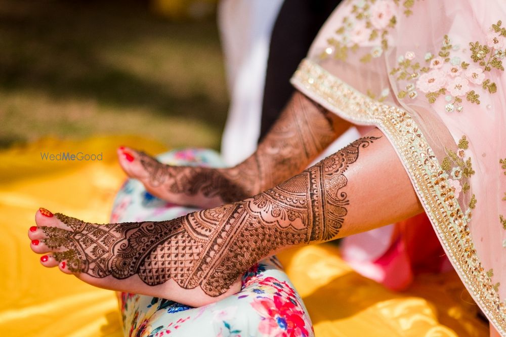 Photo By Mehndi Boutique - Mehendi Artist