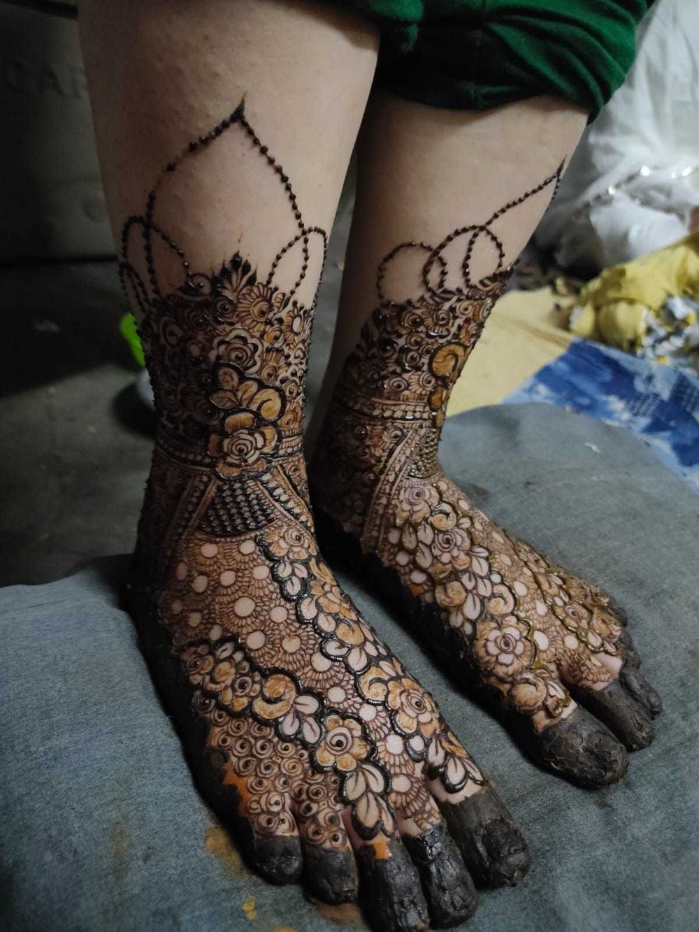 Hoor Henna Artist