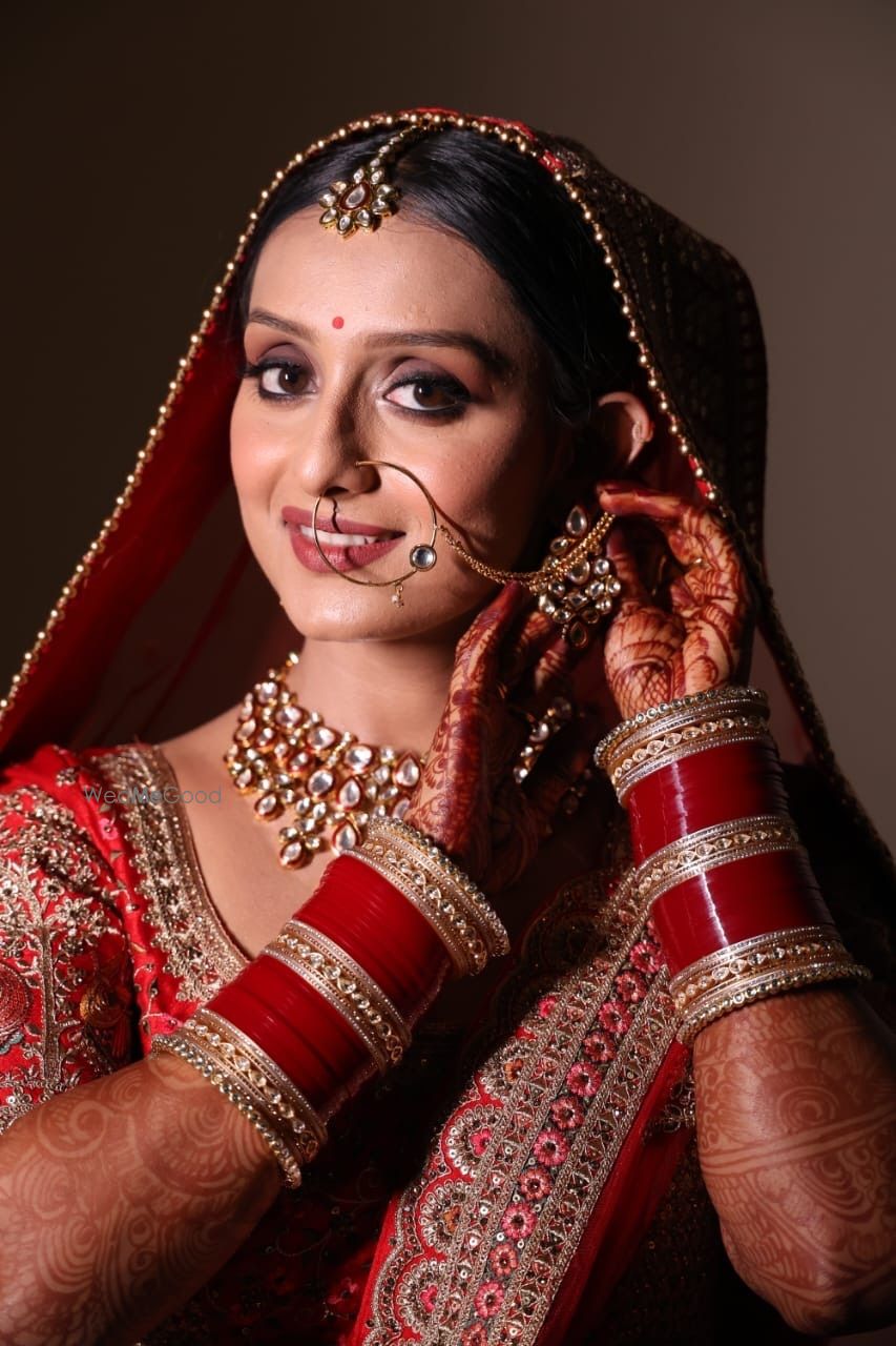 Photo By Makeovers by Aprajita - Bridal Makeup