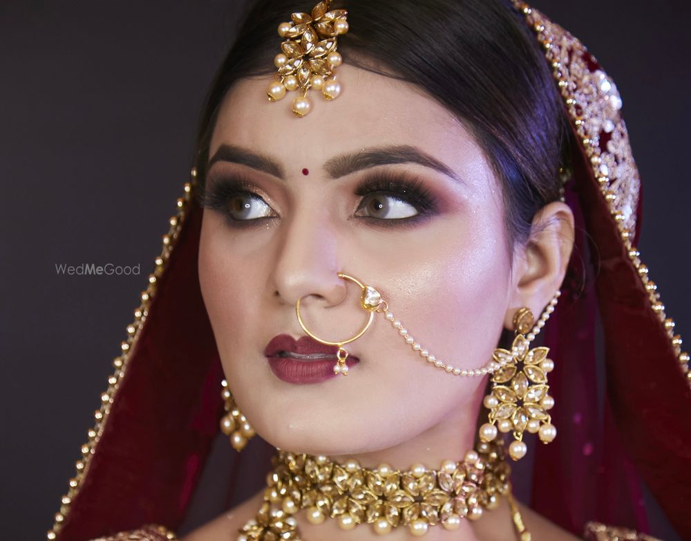 Photo By Nikita Gandhi Makeovers - Bridal Makeup