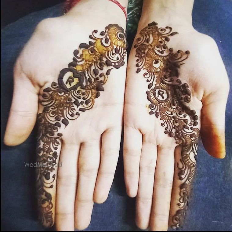 Nargis Henna Artist