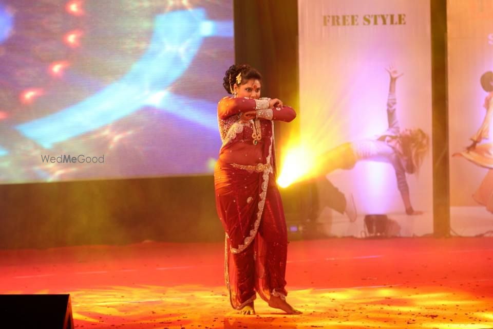 Photo By Nikhil Dance Studio - Sangeet Choreographer