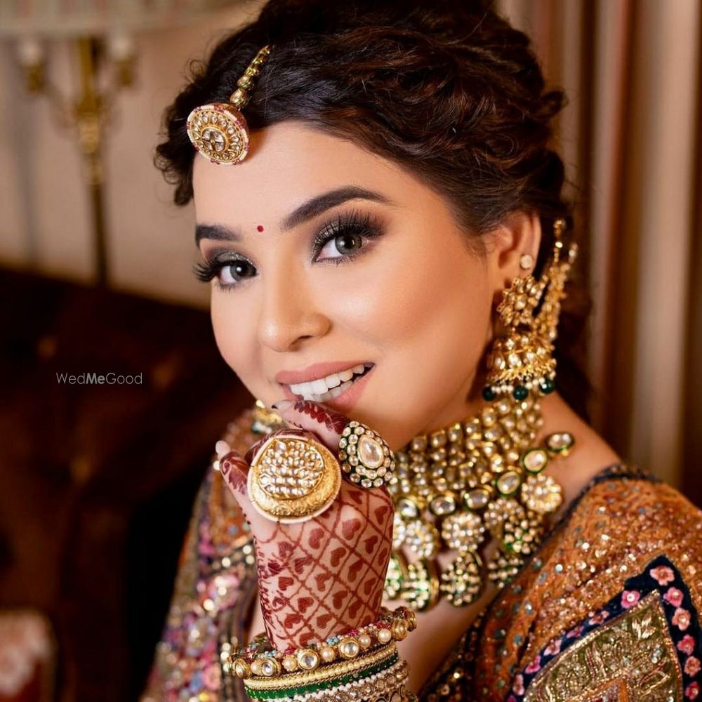 Photo By Sadhvi Mishra Makeovers - Bridal Makeup