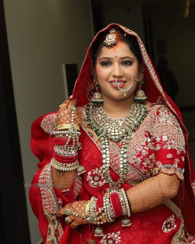 Photo By Sadhvi Mishra Makeovers - Bridal Makeup