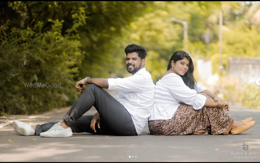 Black & White Photography - Pre Wedding