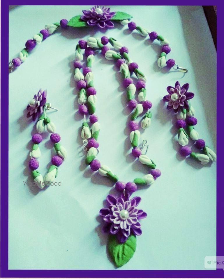 Photo By Props & More - Jewellery