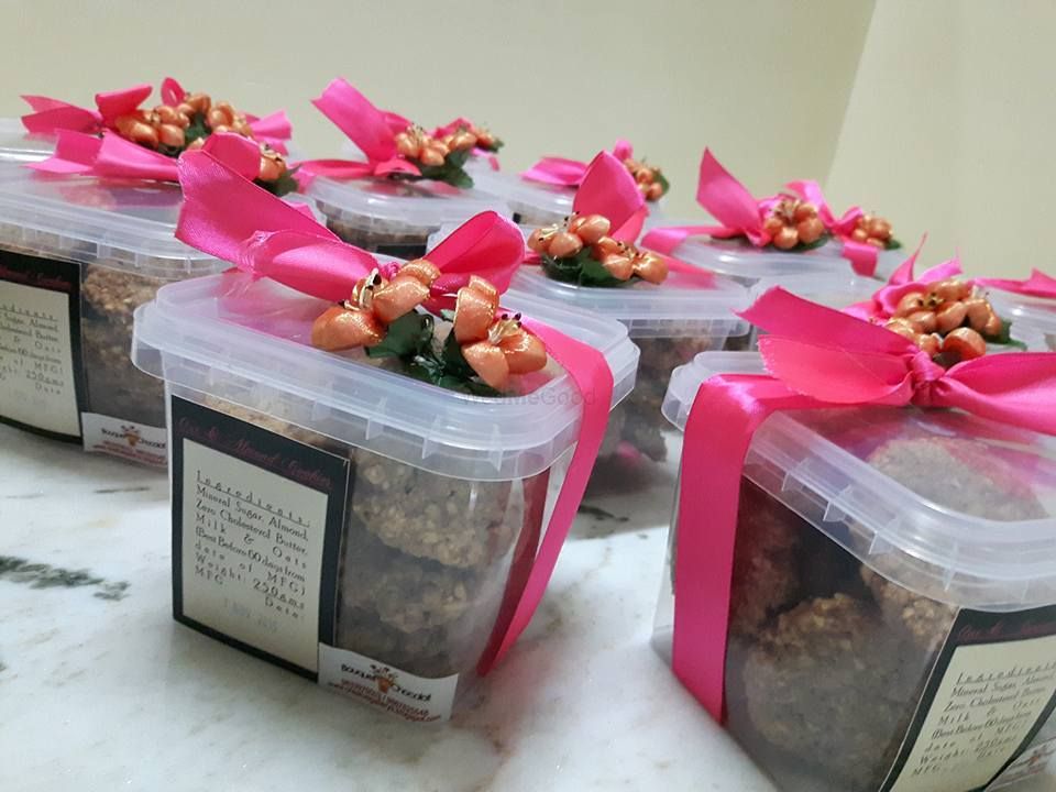 Photo By Chocolate Bouquet - Favors