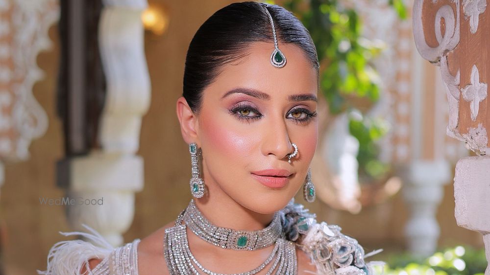 Makeup by Oosh