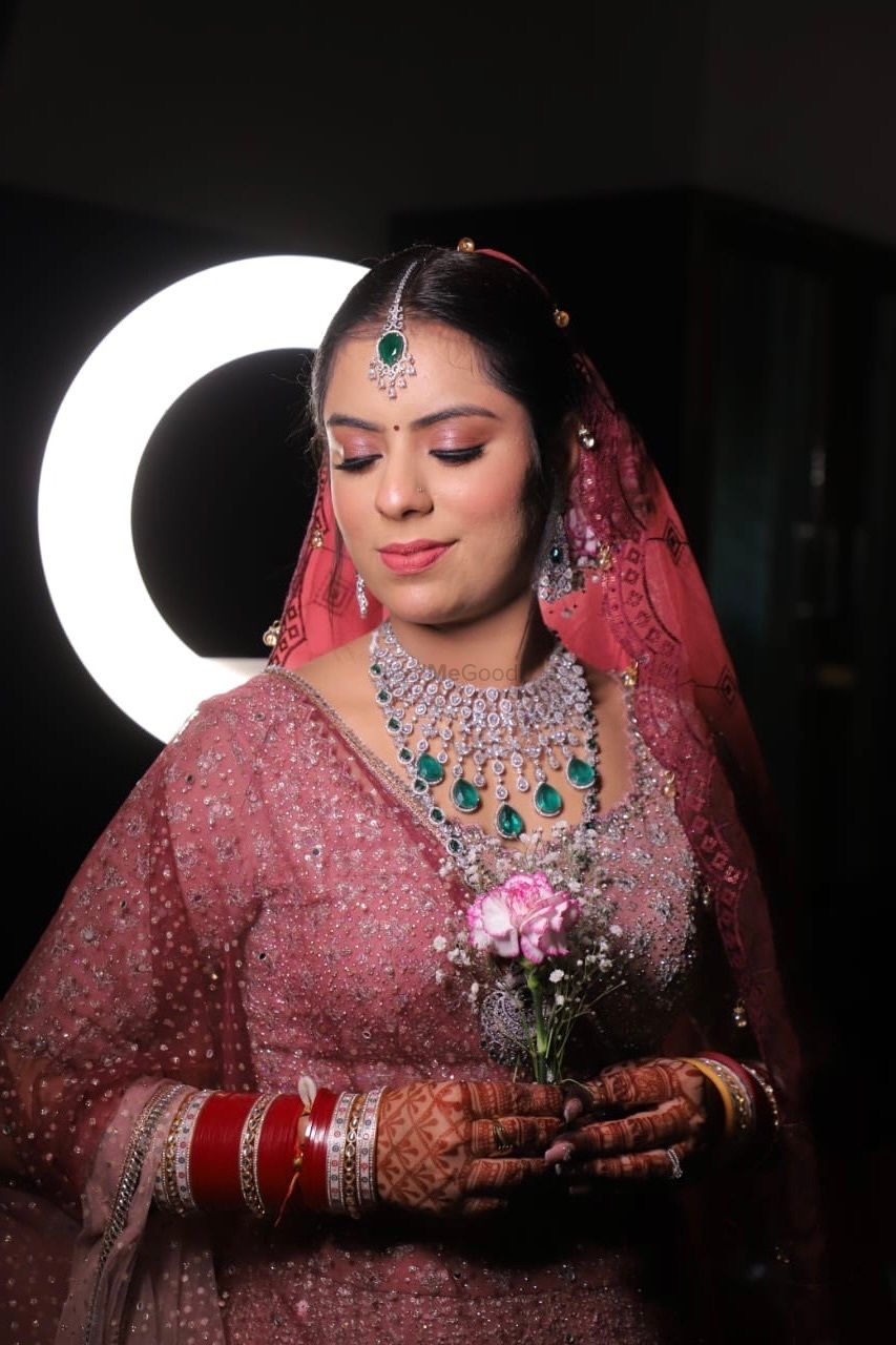 Photo By Prachi Lalwani Makeovers - Bridal Makeup