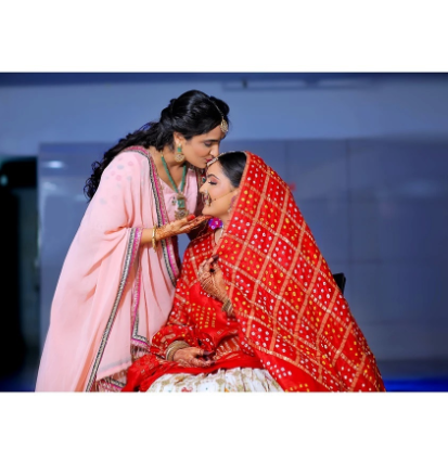 Photo By Wedding Films - Photographers