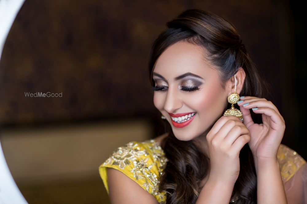 Photo By Makeovers by Neha Handa - Bridal Makeup