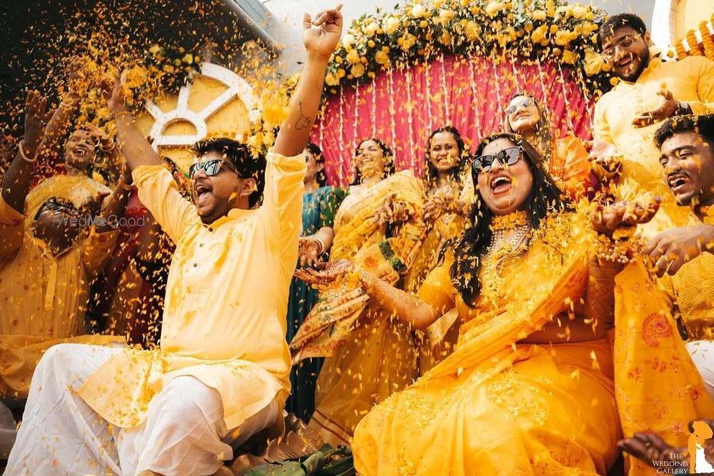 Photo By The Wedding Gallery - Photographers