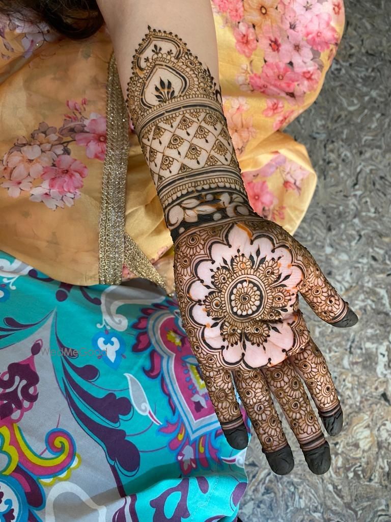 Photo By Henna by Razza - Mehendi Artist