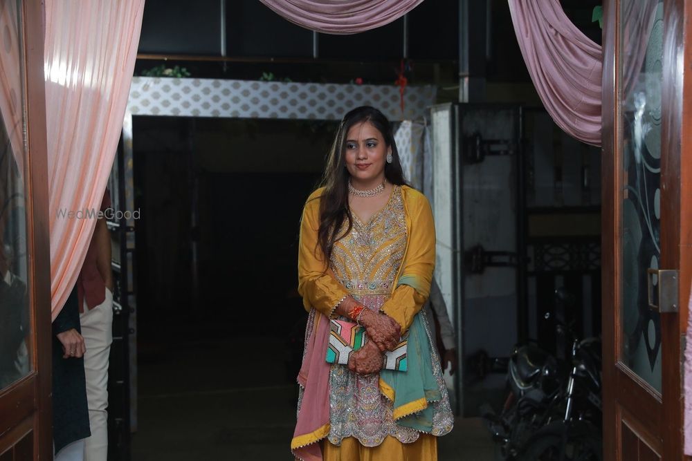 Photo By Makeovers by Tammana - Bridal Makeup