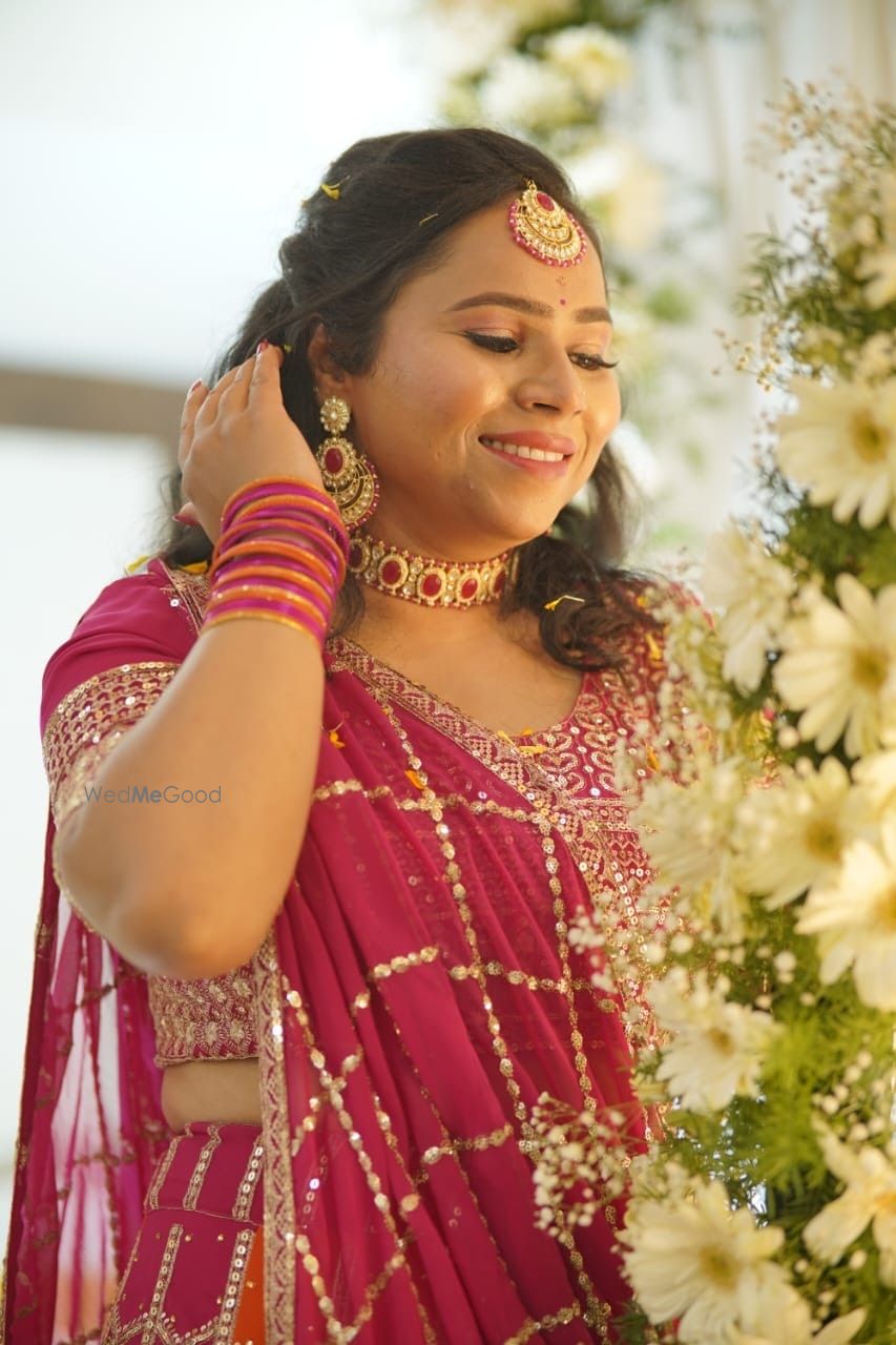Photo By Makeovers by Tammana - Bridal Makeup