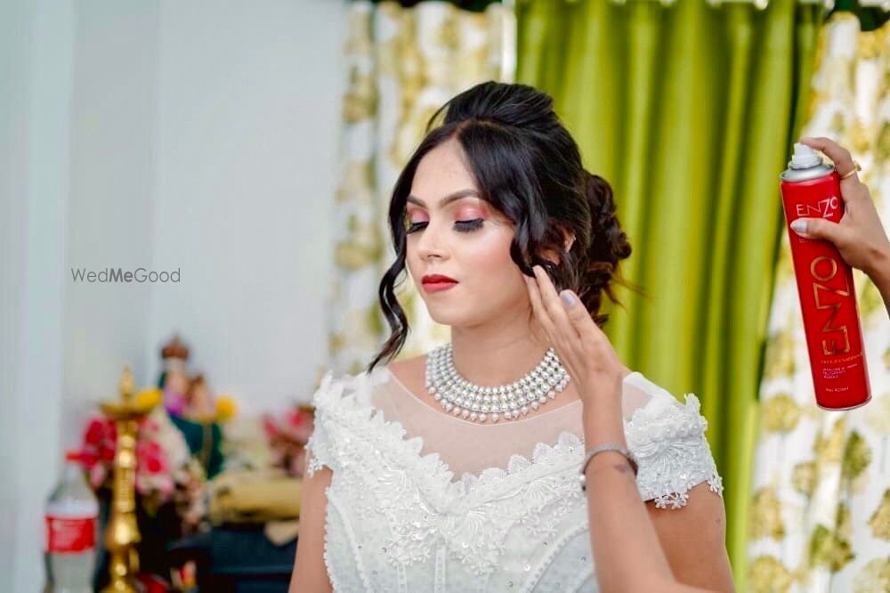 Photo By Makeup by Smita Bhite - Bridal Makeup