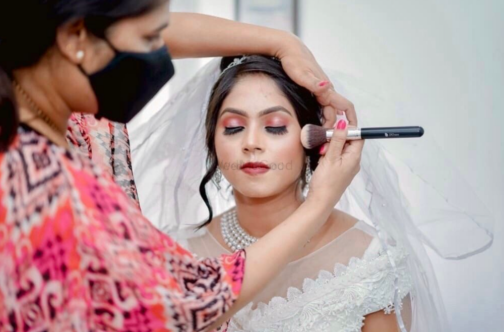 Makeup by Smita Bhite
