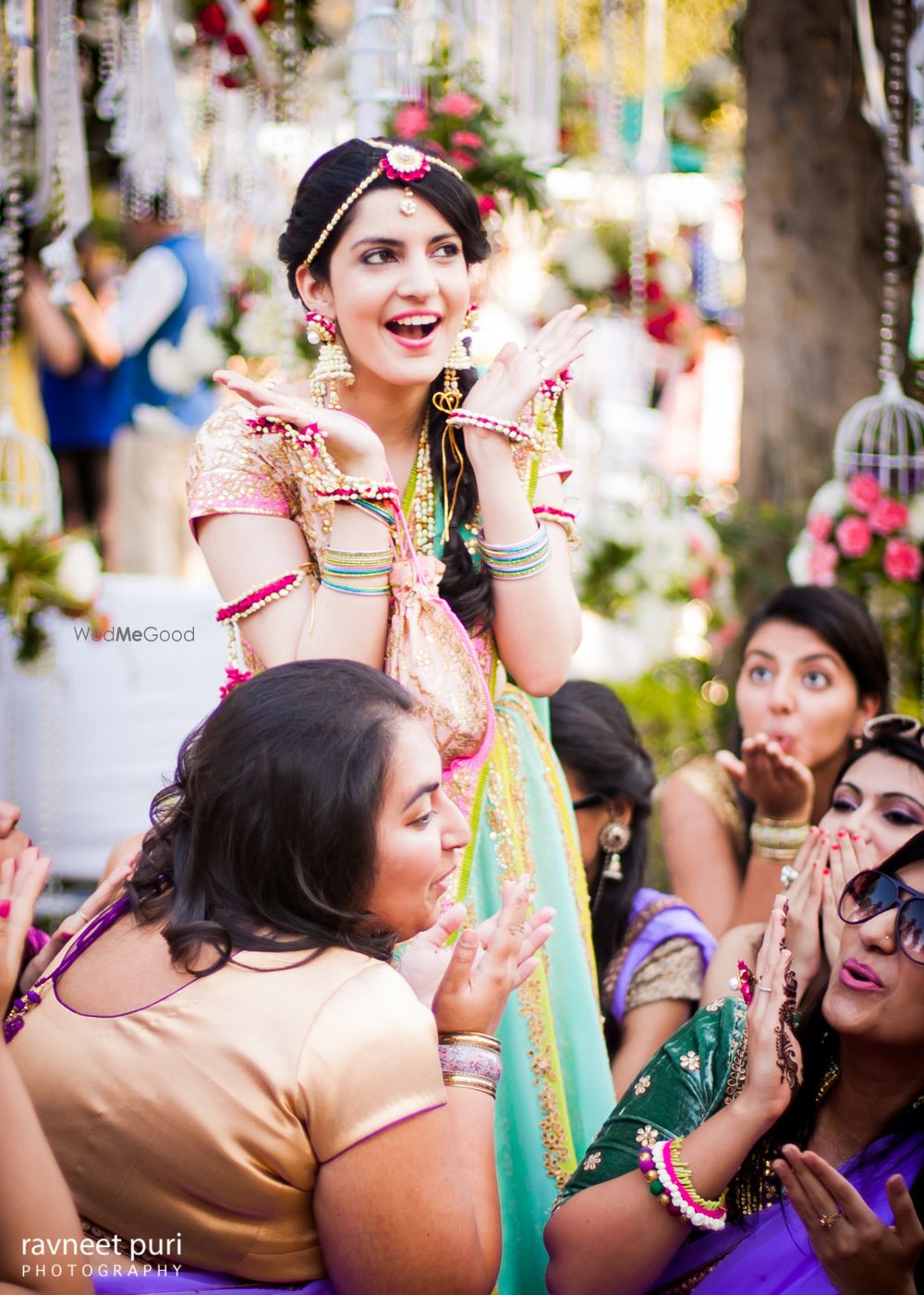 Photo of Cute bridal and bridesmaid photo on mehendi